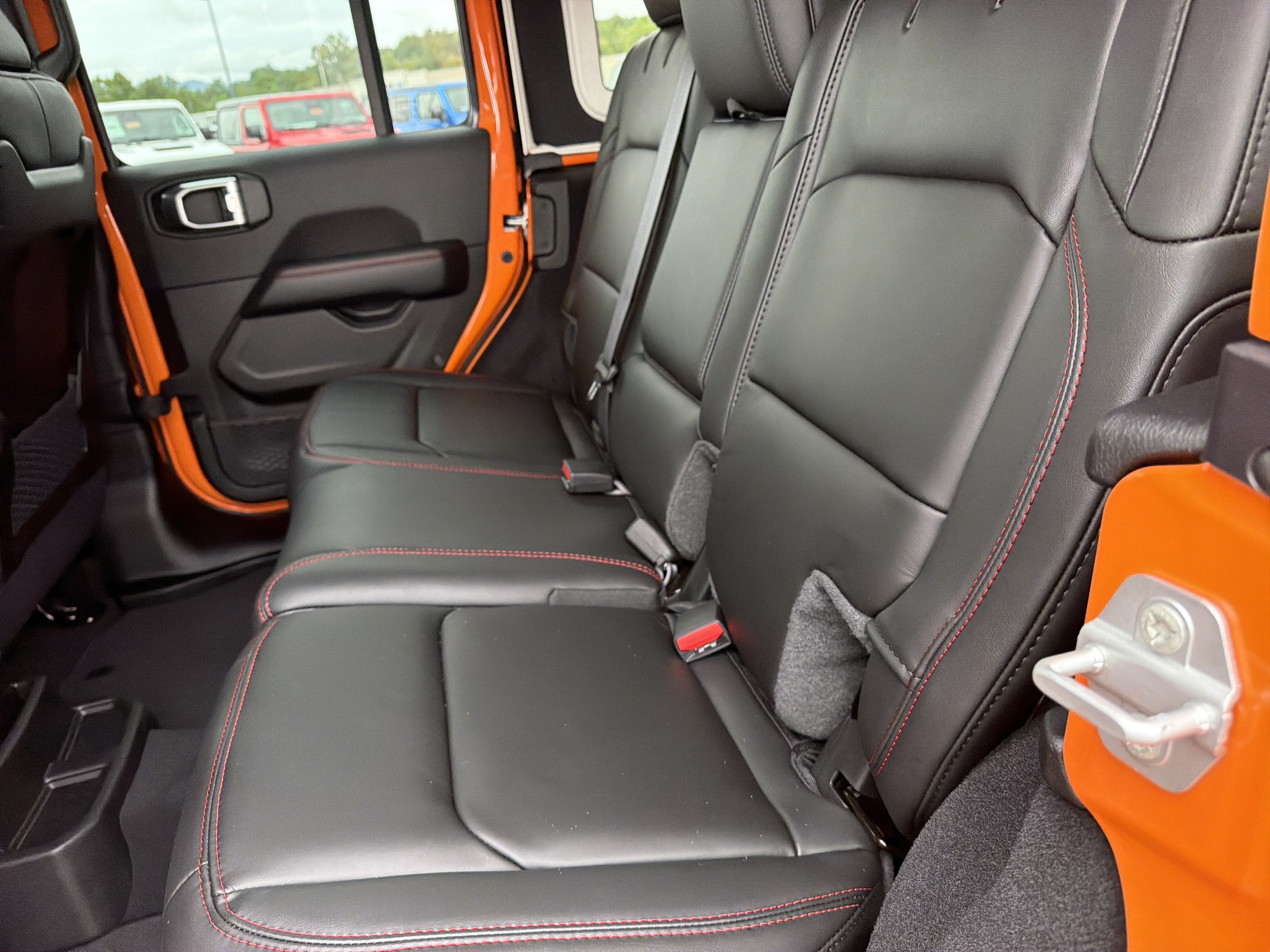 New 2027 Jeep Wrangler Unlimited Rubicon AWD/4WD image 13