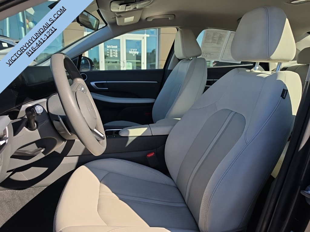 Used 2025 Hyundai Sonata SEL FWD image 13