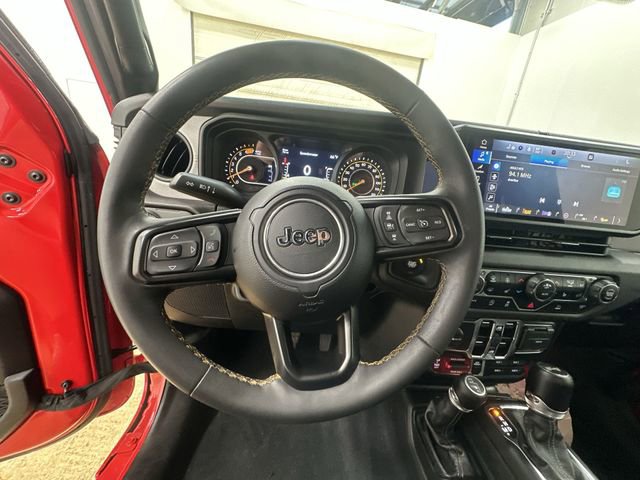 Used 2024 Jeep Wrangler Willys AWD/4WD image 12