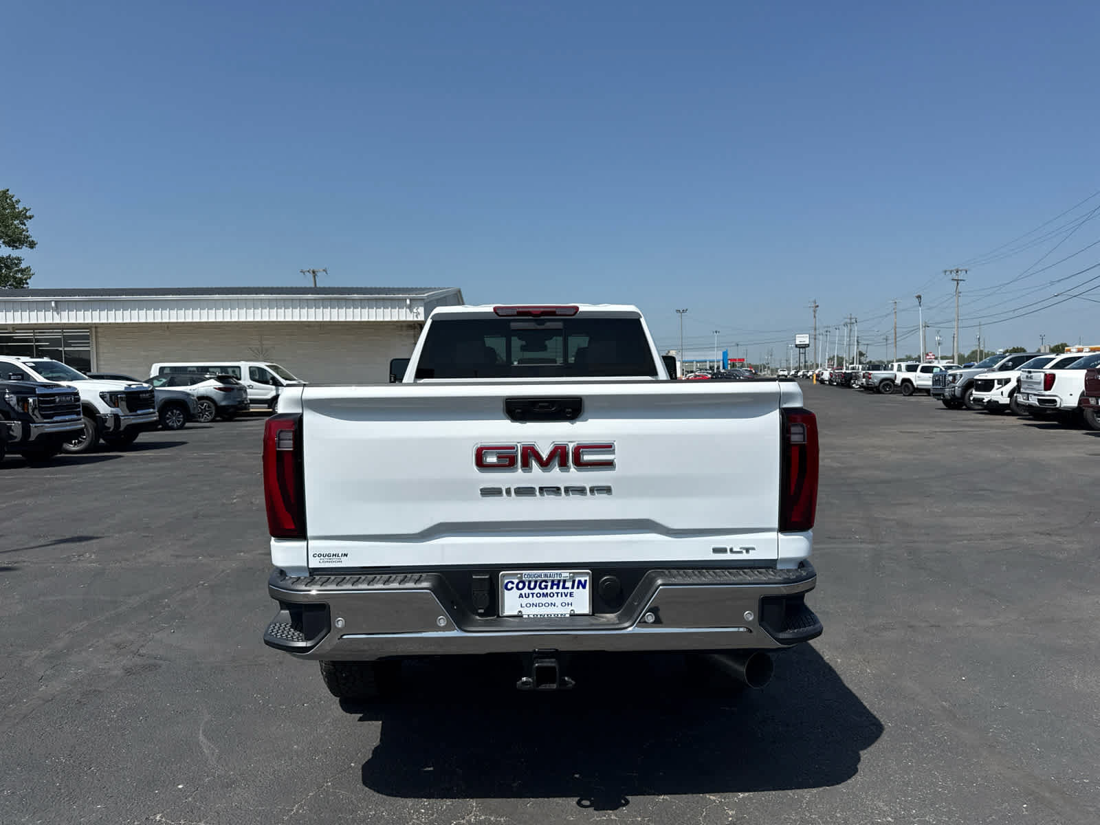 New 2026 GMC Sierra 3500 SLT w/ SLT Premium Package AWD/4WD image 4