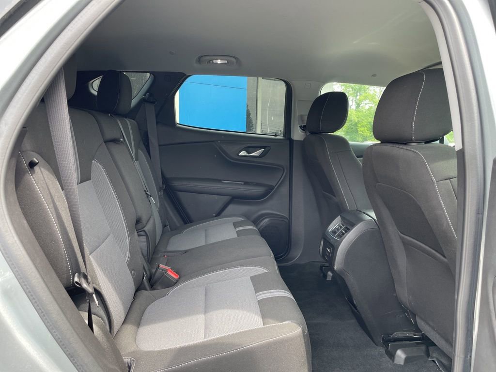 Used 2024 Chevrolet Blazer LT w/ Convenience Package FWD image 15
