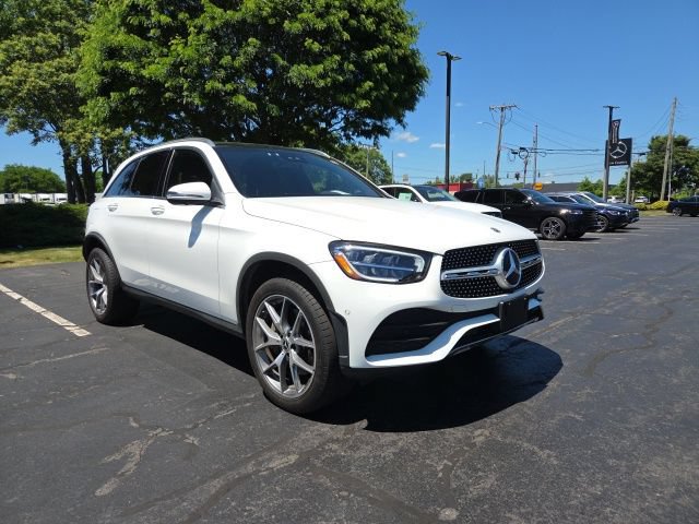 Used 2022 Mercedes-Benz GLC 300 4MATIC image 1