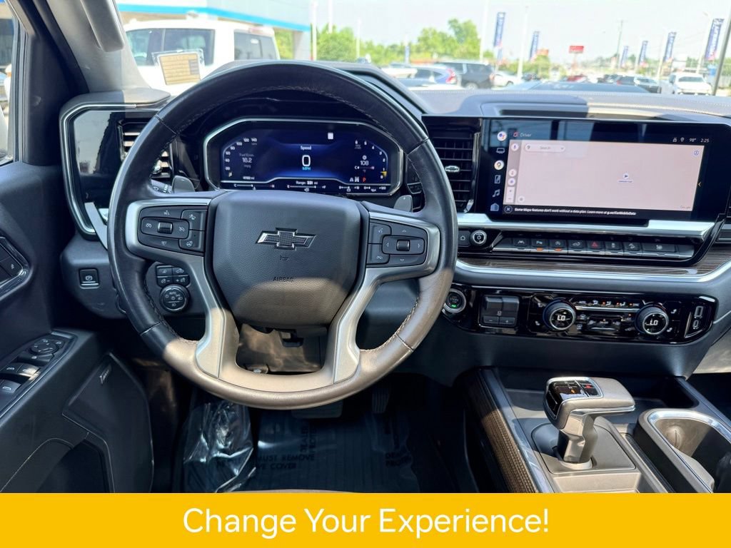 Used 2022 Chevrolet Silverado 1500 LT Trail Boss w/ LT Trail Boss Premium Package AWD/4WD image 17