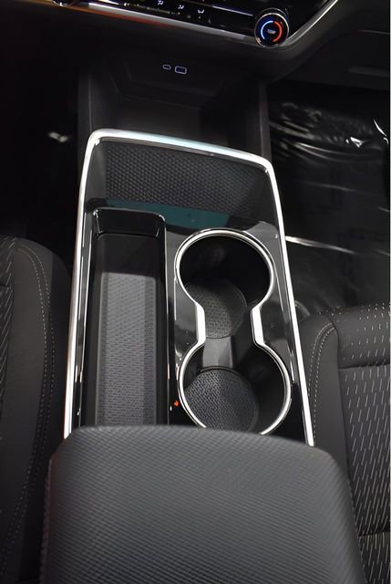 Used 2025 Chevrolet Equinox LT image 29