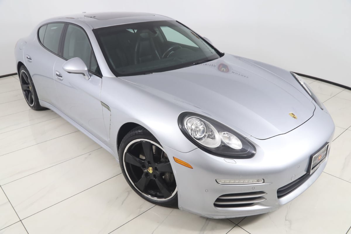 Used 2016 Porsche Panamera 4 Edition AWD/4WD image 17