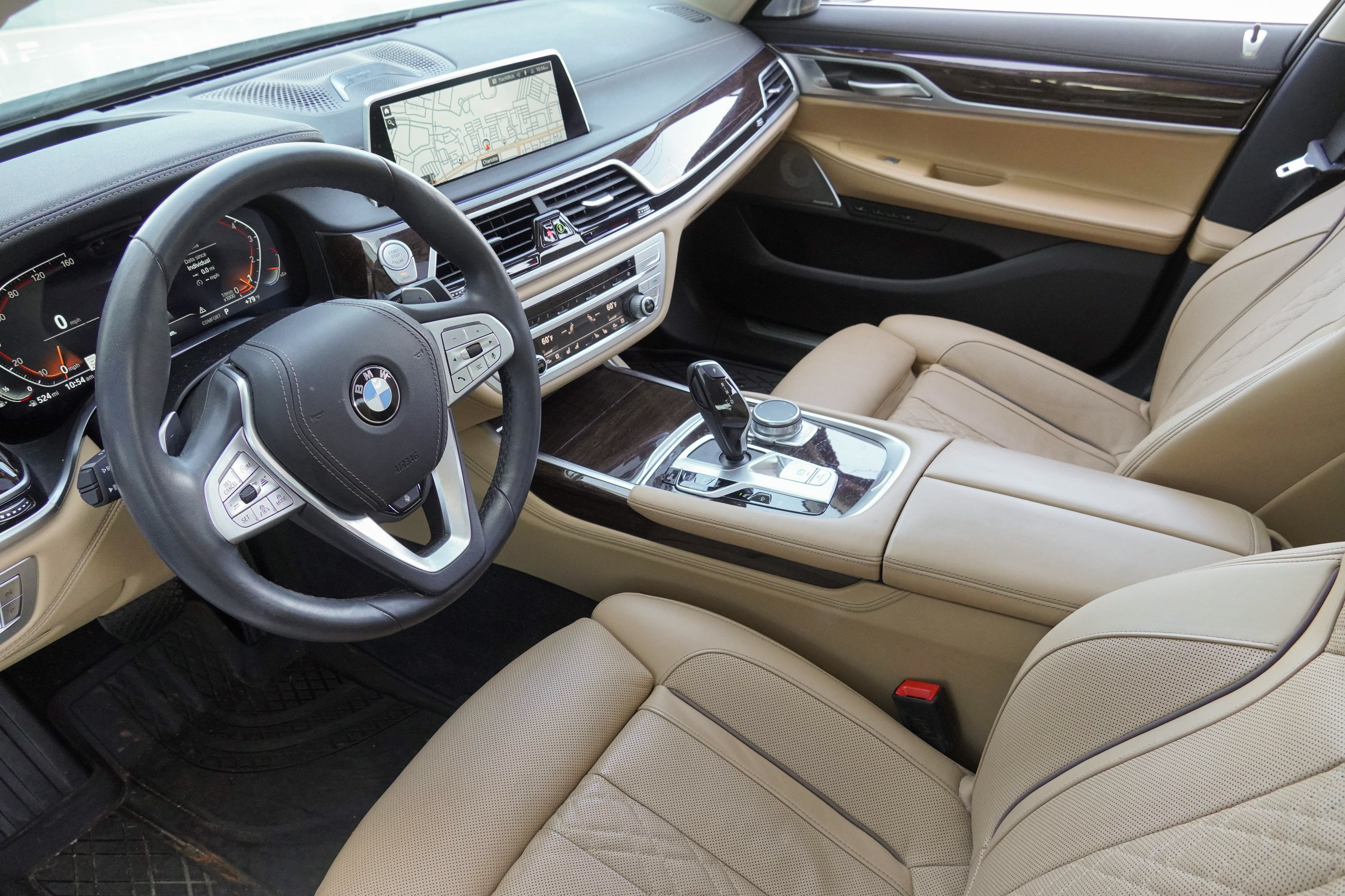 Used 2021 BMW 740i w/ Premium Package RWD image 6