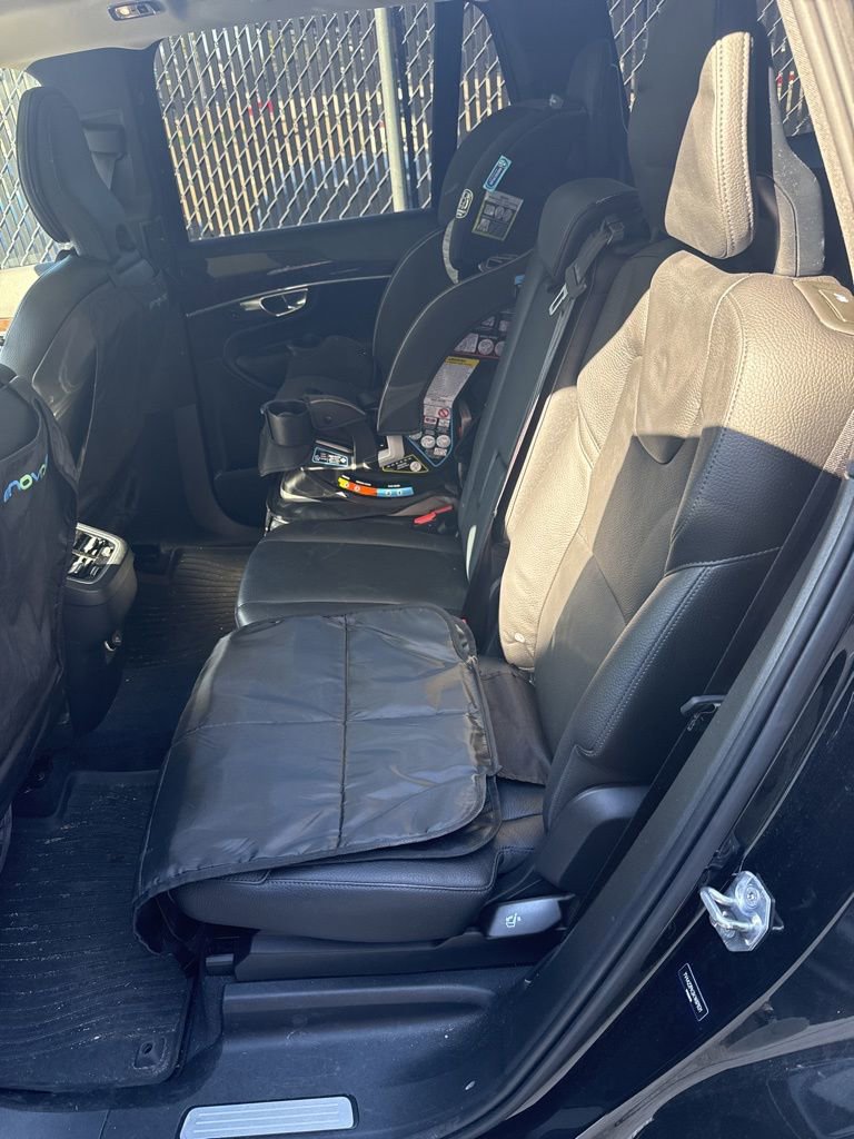 Used 2019 Volvo XC90 T6 Momentum w/ Advanced Package image 12