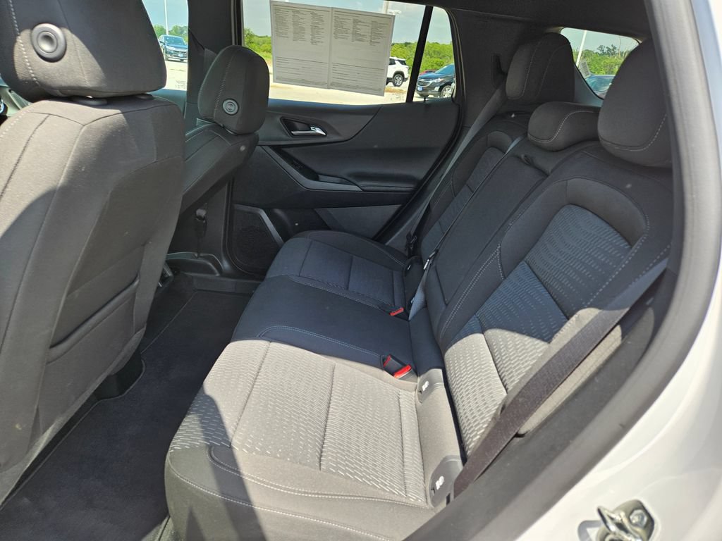 Used 2026 Chevrolet Equinox LT FWD image 26