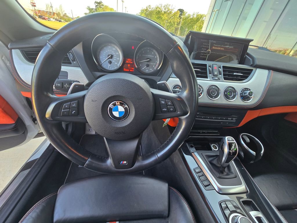 Used 2014 BMW Z4 sDrive35is image 14
