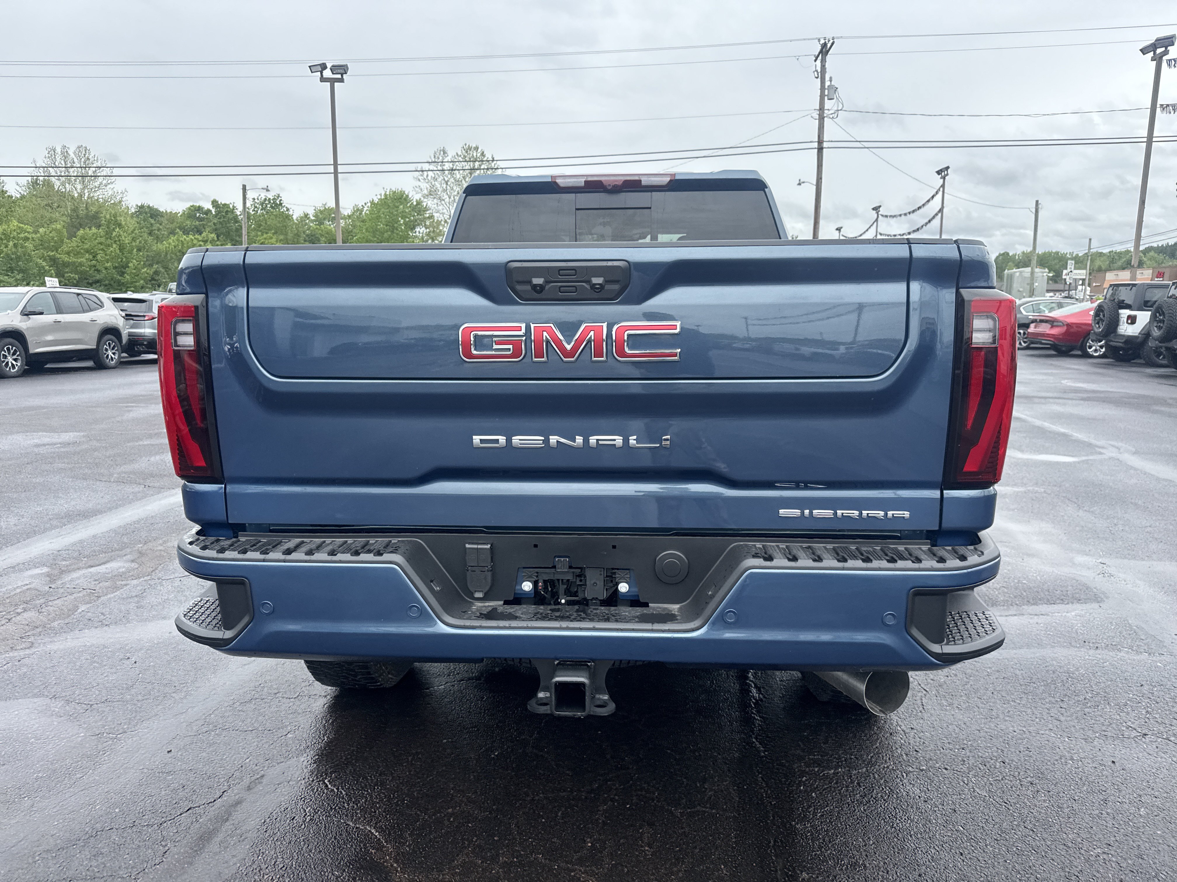 New 2026 GMC Sierra 2500 Denali w/ Denali Reserve Package AWD/4WD image 4