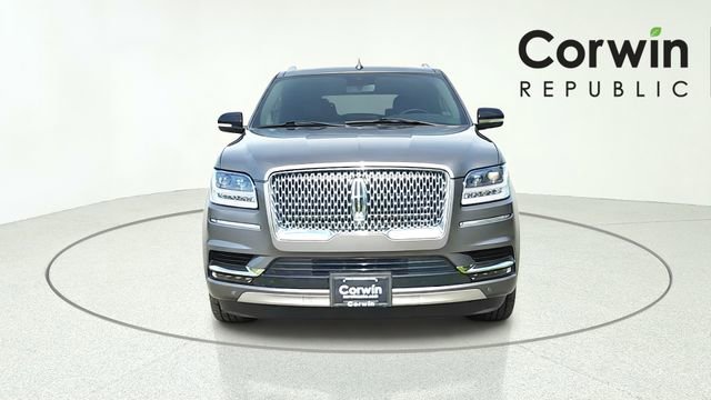 Used 2021 Lincoln Navigator Reserve AWD/4WD image 2
