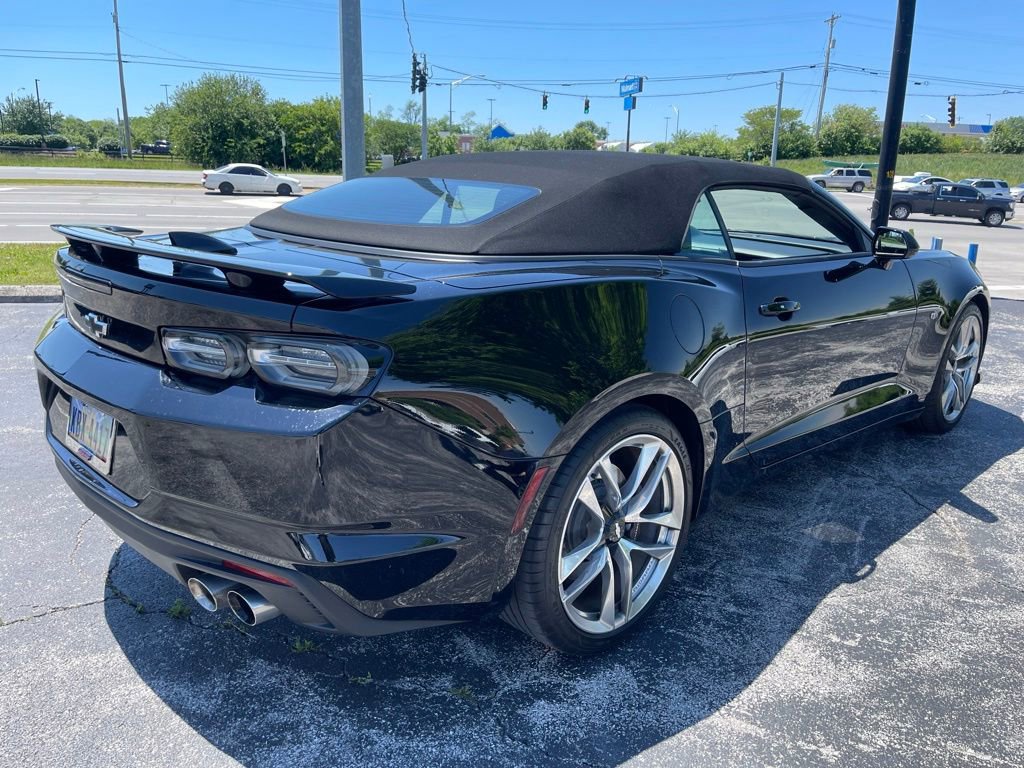 Used 2023 Chevrolet Camaro SS RWD image 3