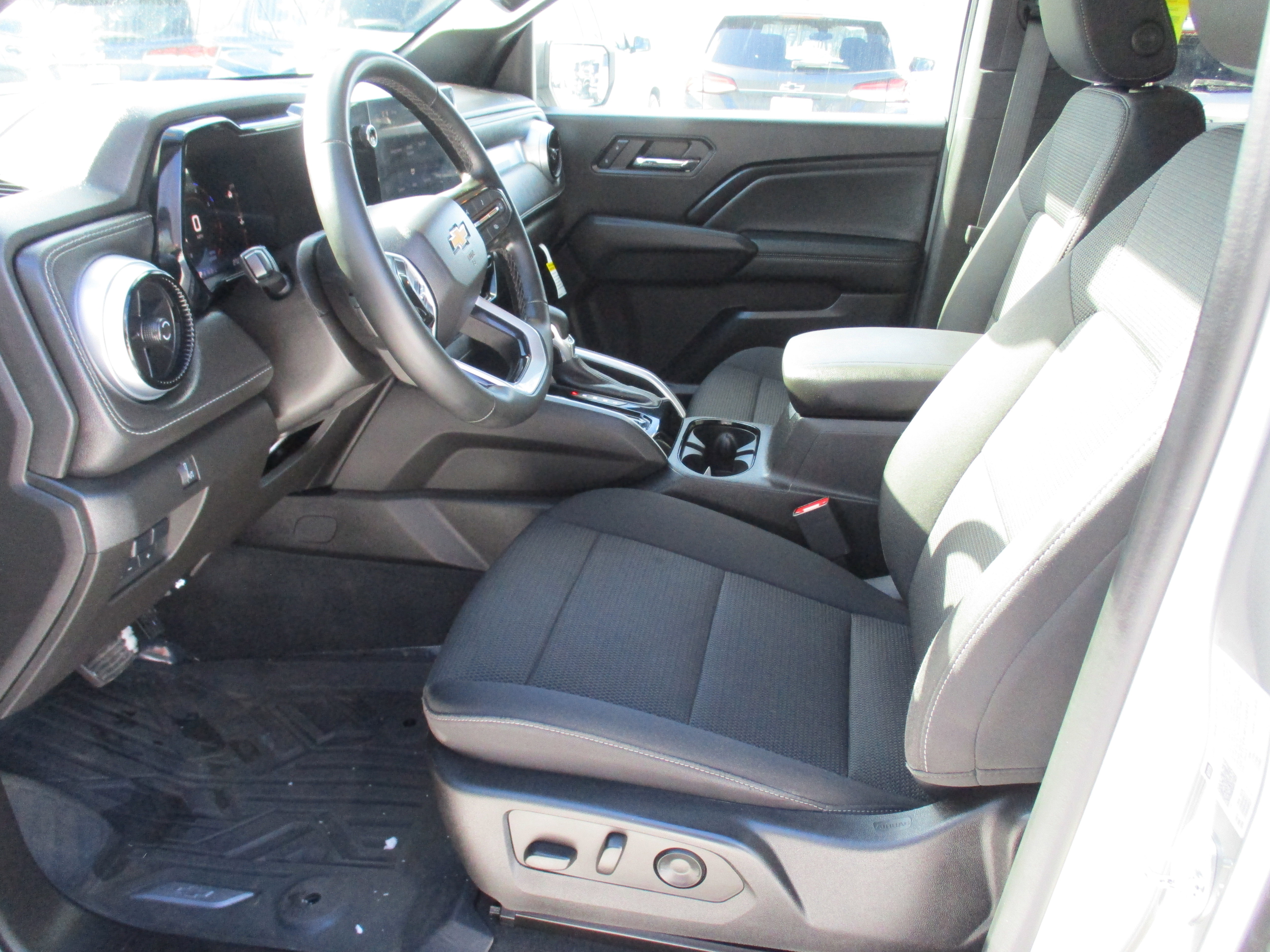 Certified 2023 Chevrolet Colorado LT w/ LT Convenience Package II image 11