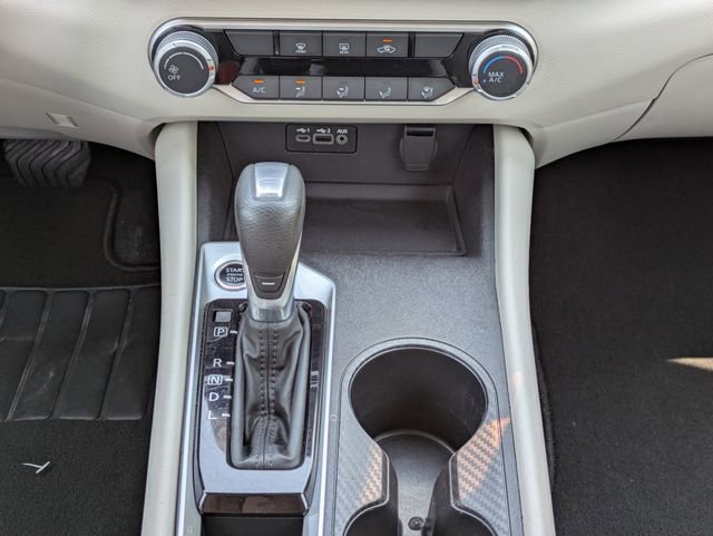 Used 2025 Nissan Altima 2.5 SV FWD image 24