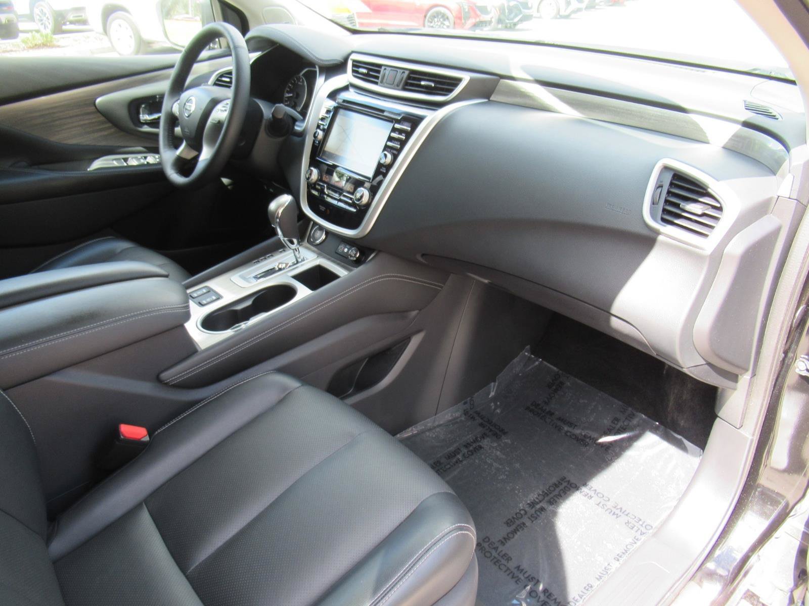 Used 2018 Nissan Murano SL w/ Midnight Edition Package FWD image 11