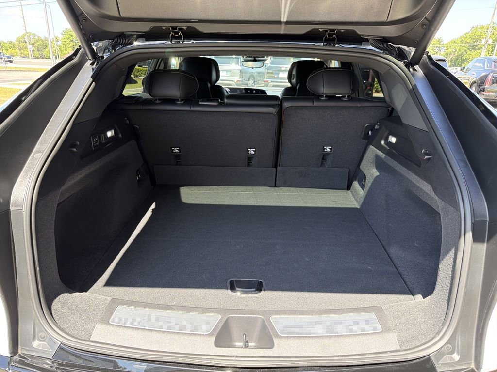 New 2026 Cadillac Lyriq Premium Sport w/ LPO, ONYX Package AWD/4WD image 11