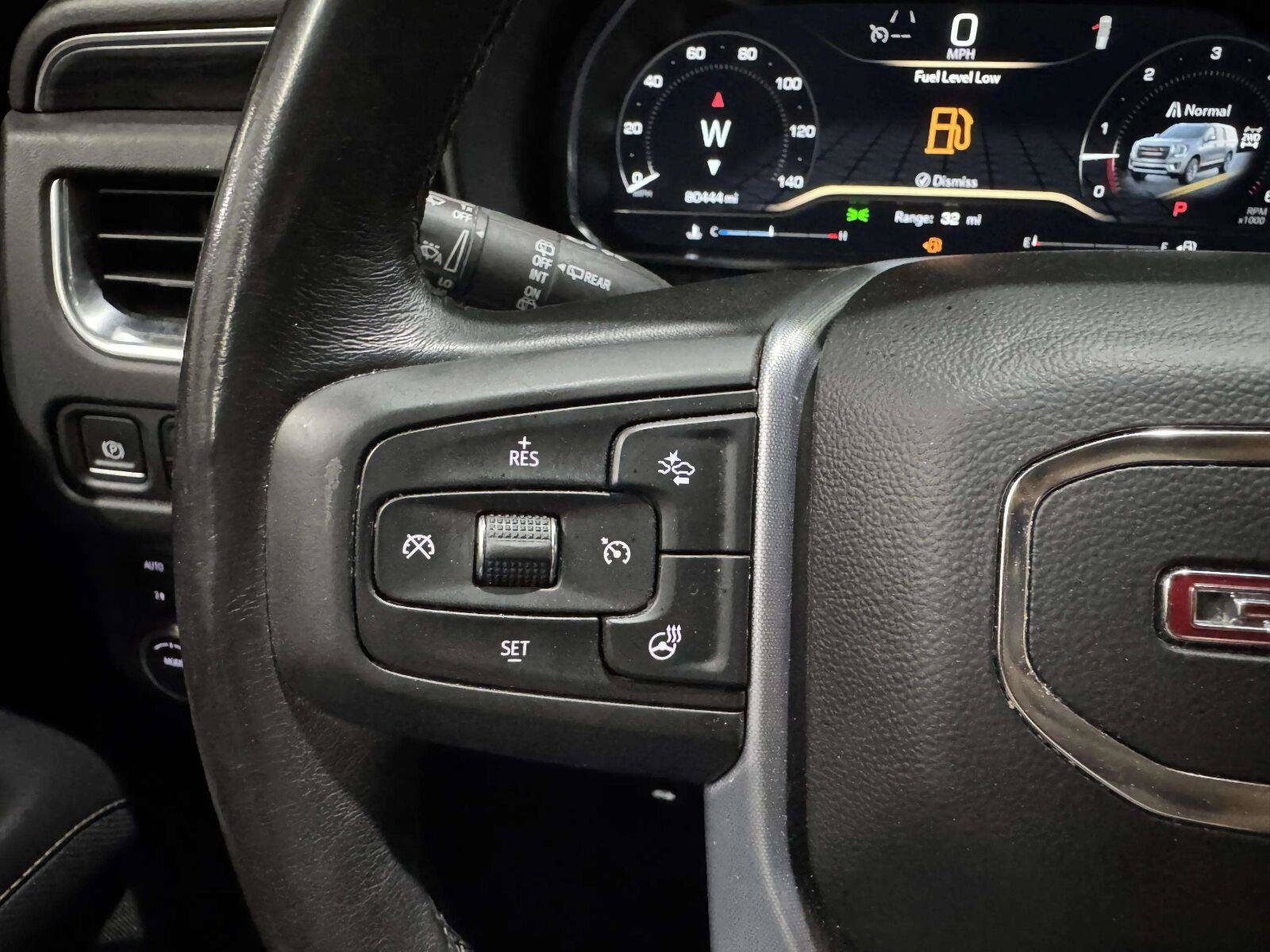 Used 2022 GMC Yukon SLT w/ SLT Luxury Package AWD/4WD image 53