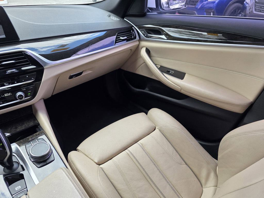 Used 2018 BMW 530e image 15