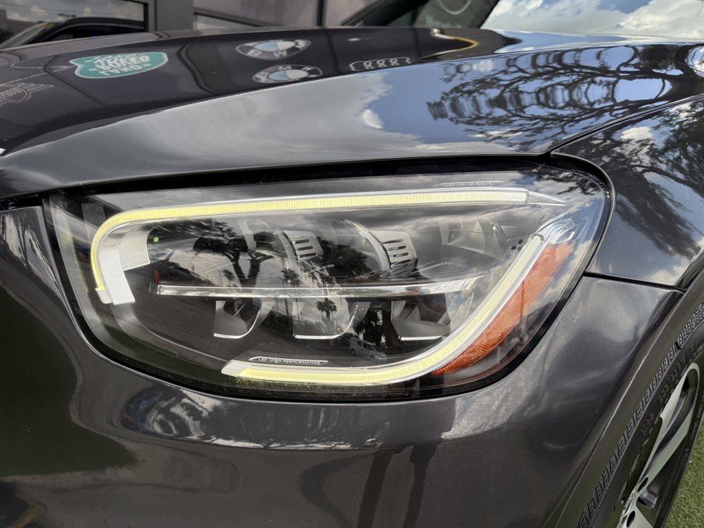 Used 2021 Mercedes-Benz GLC 300 image 10