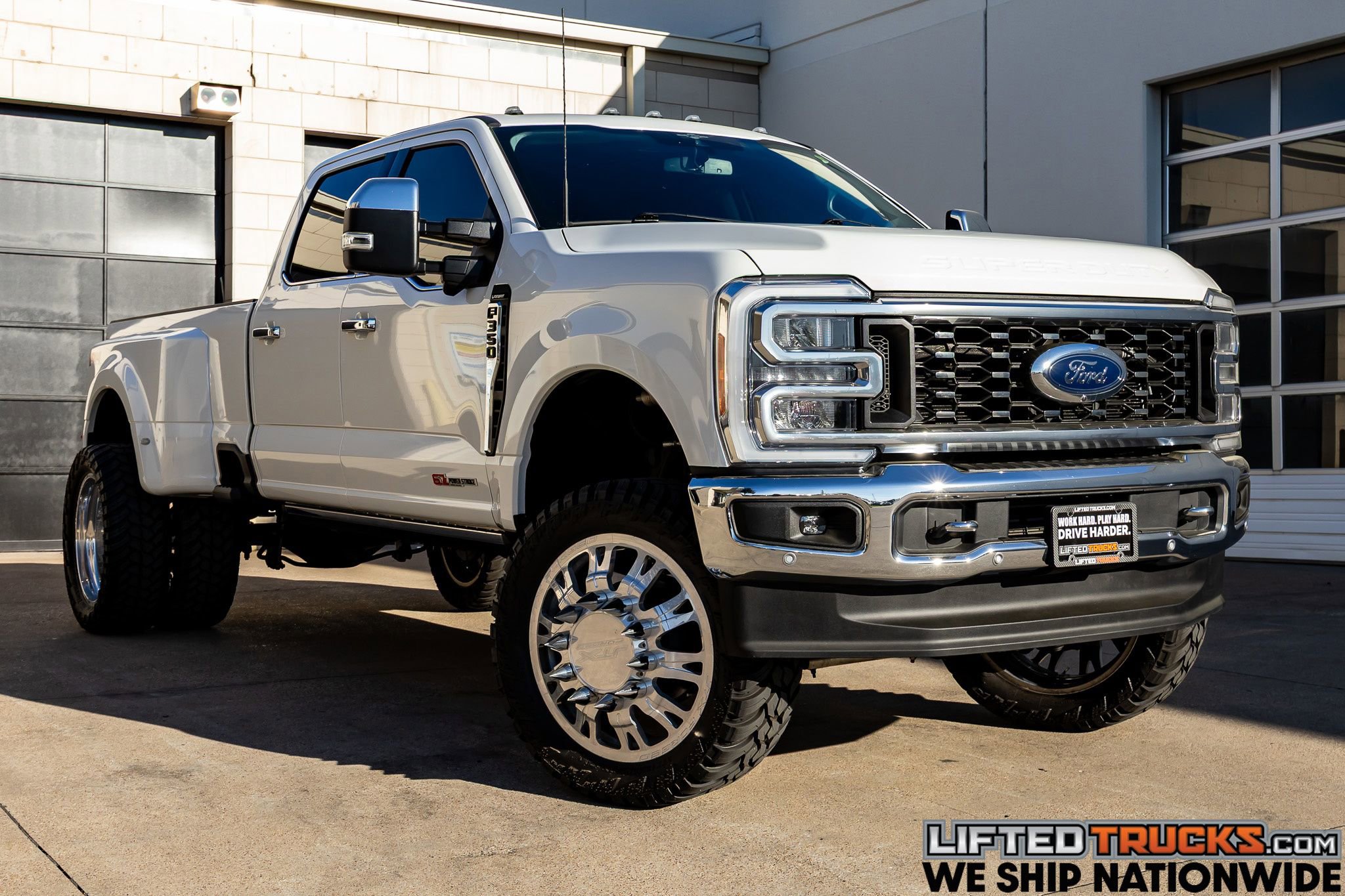 Used 2023 Ford F350 Lariat w/ Lariat Ultimate Package image 1