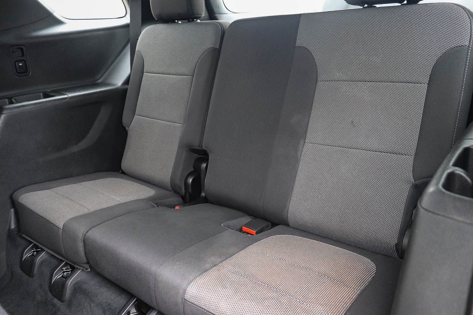 Used 2023 Chevrolet Traverse LT FWD image 19