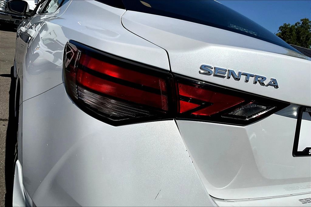 Used 2023 Nissan Sentra SV w/ SV Premium Package image 30