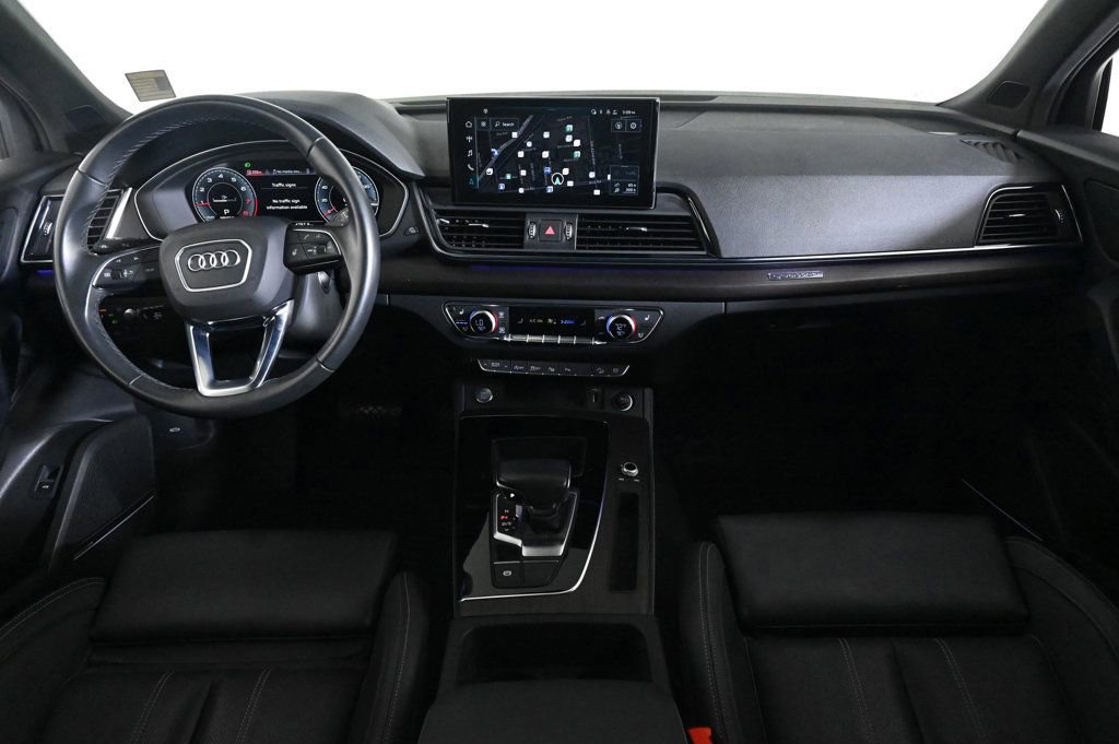Used 2023 Audi Q5 2.0T Prestige w/ Prestige Package image 9