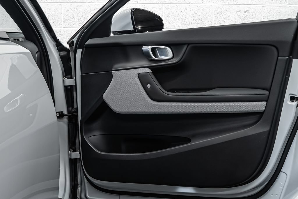 Used 2023 Polestar Polestar 2 w/ Pilot Pack AWD/4WD image 18
