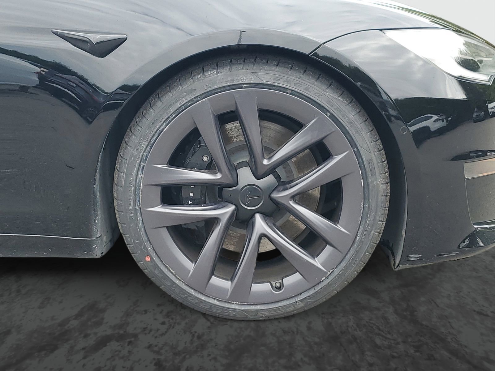 Used 2021 Tesla Model S Plaid image 5