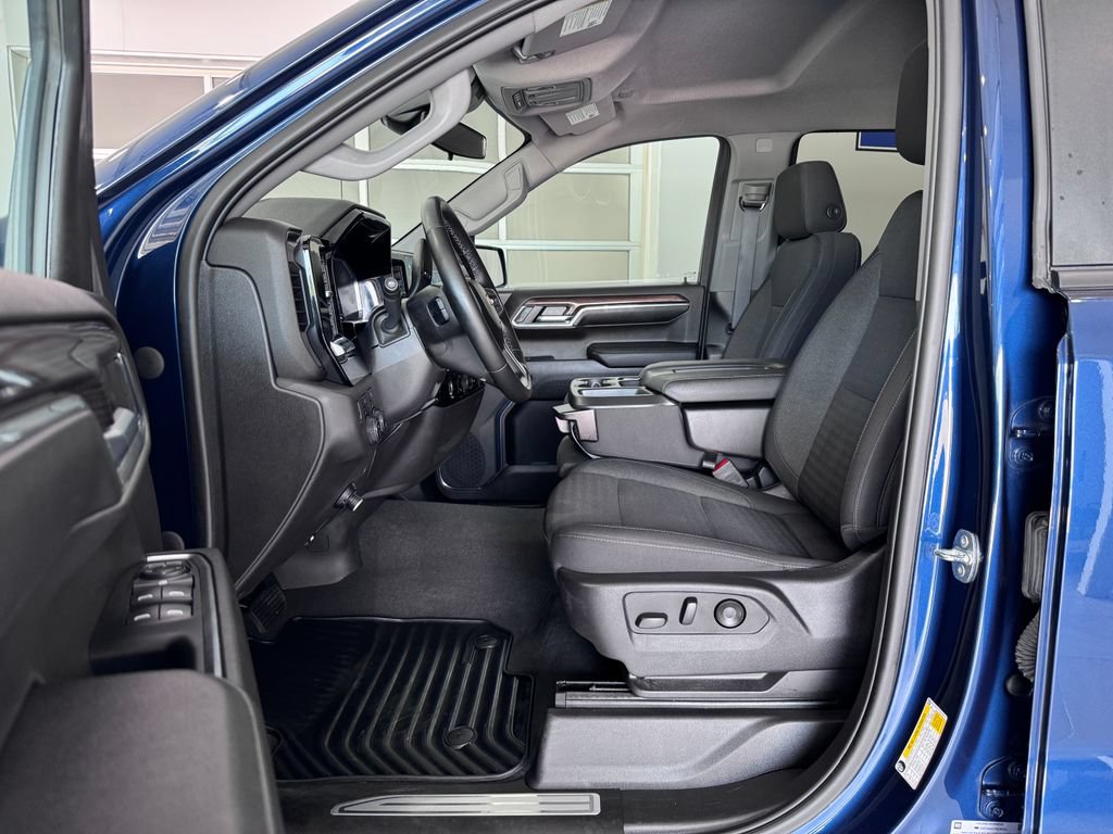 Certified 2023 Chevrolet Silverado 1500 LT AWD/4WD image 11