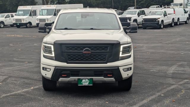 Used 2022 Nissan Titan PRO-4X w/ Pro-4x Convenience Package image 2