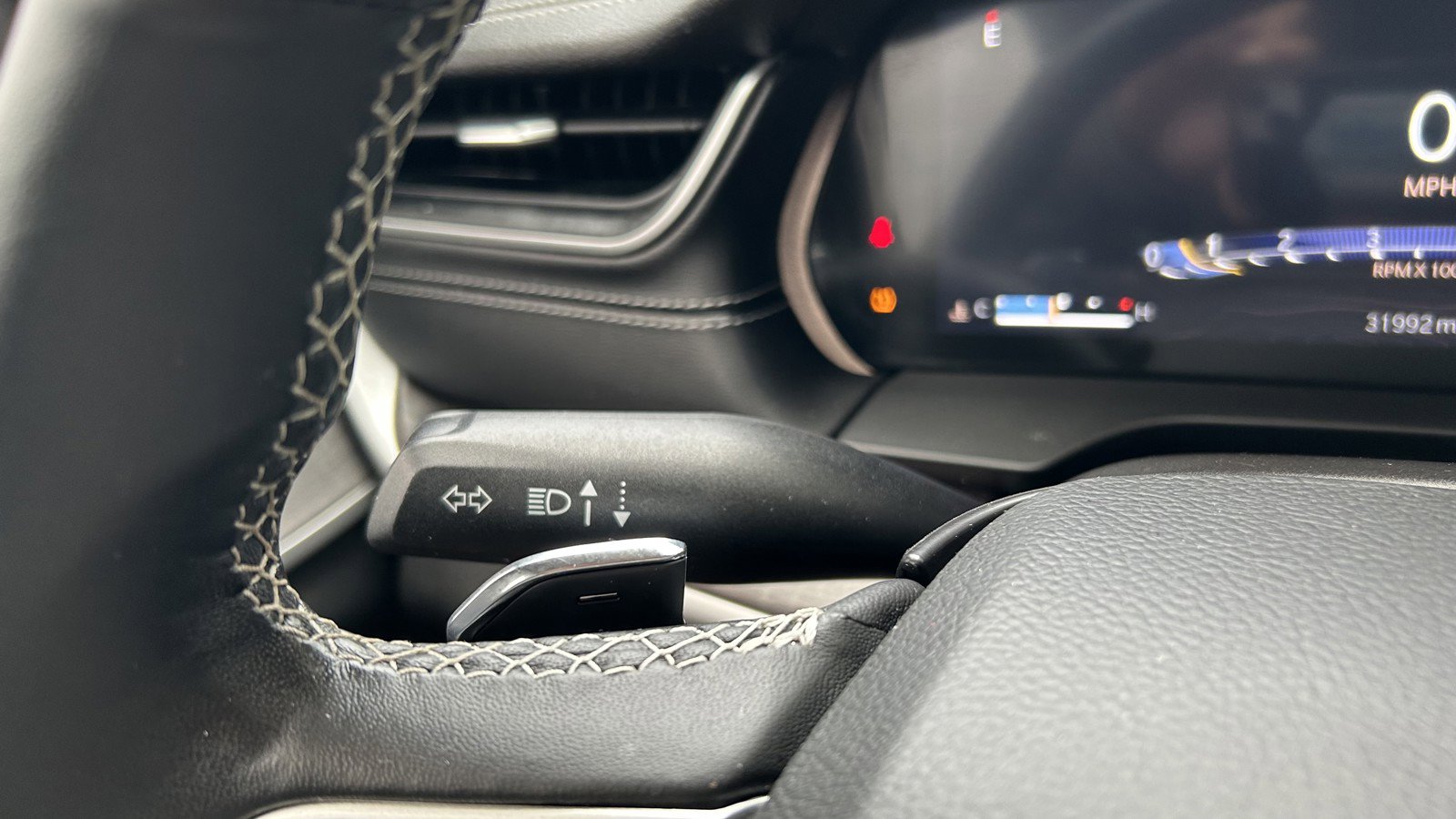 Used 2022 Jeep Grand Cherokee L Limited image 25