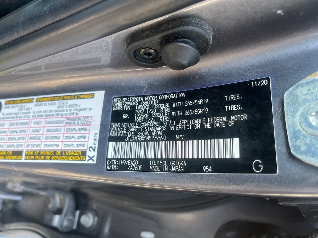 Used 2021 Lexus GX 460 Premium w/ Accessory Package AWD/4WD image 30