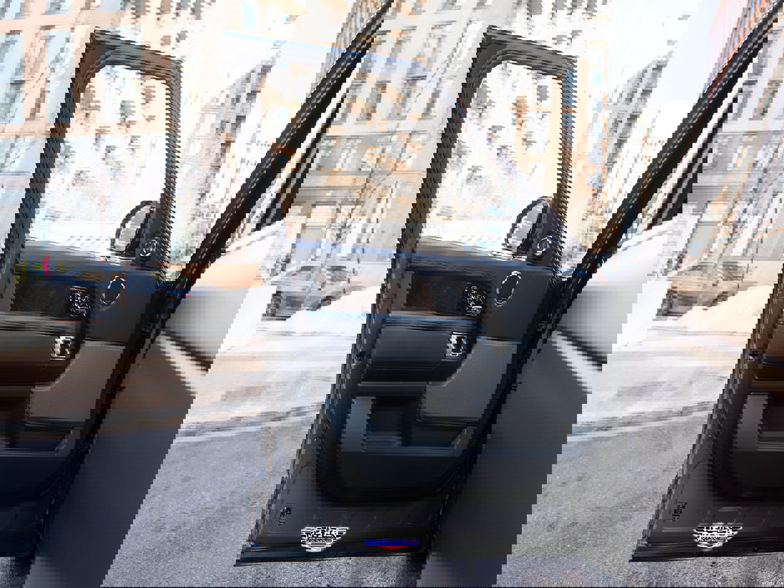 Used 2020 Land Rover Range Rover Long Wheelbase HSE image 46