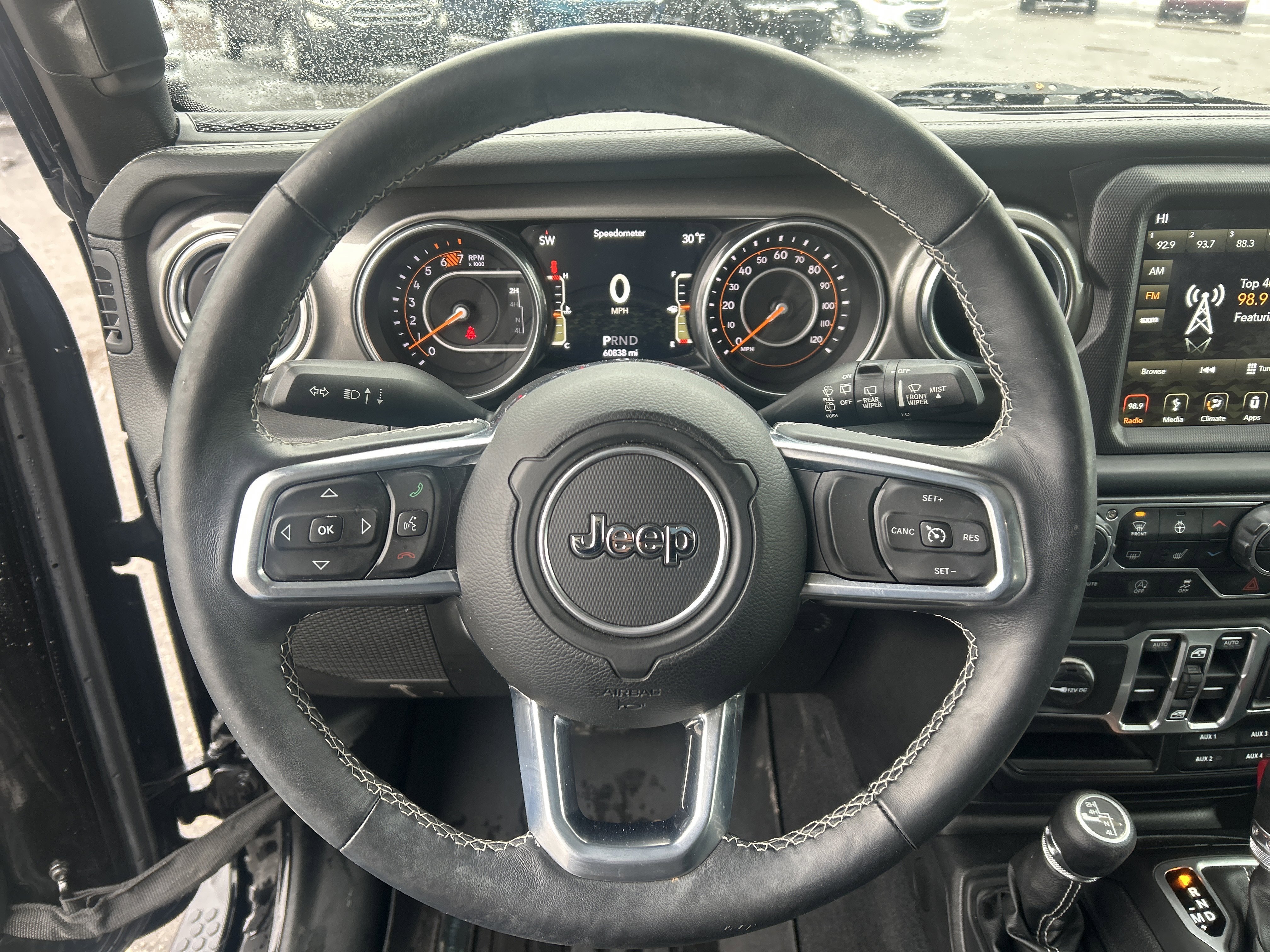 Used 2018 Jeep Wrangler Unlimited Sahara image 14