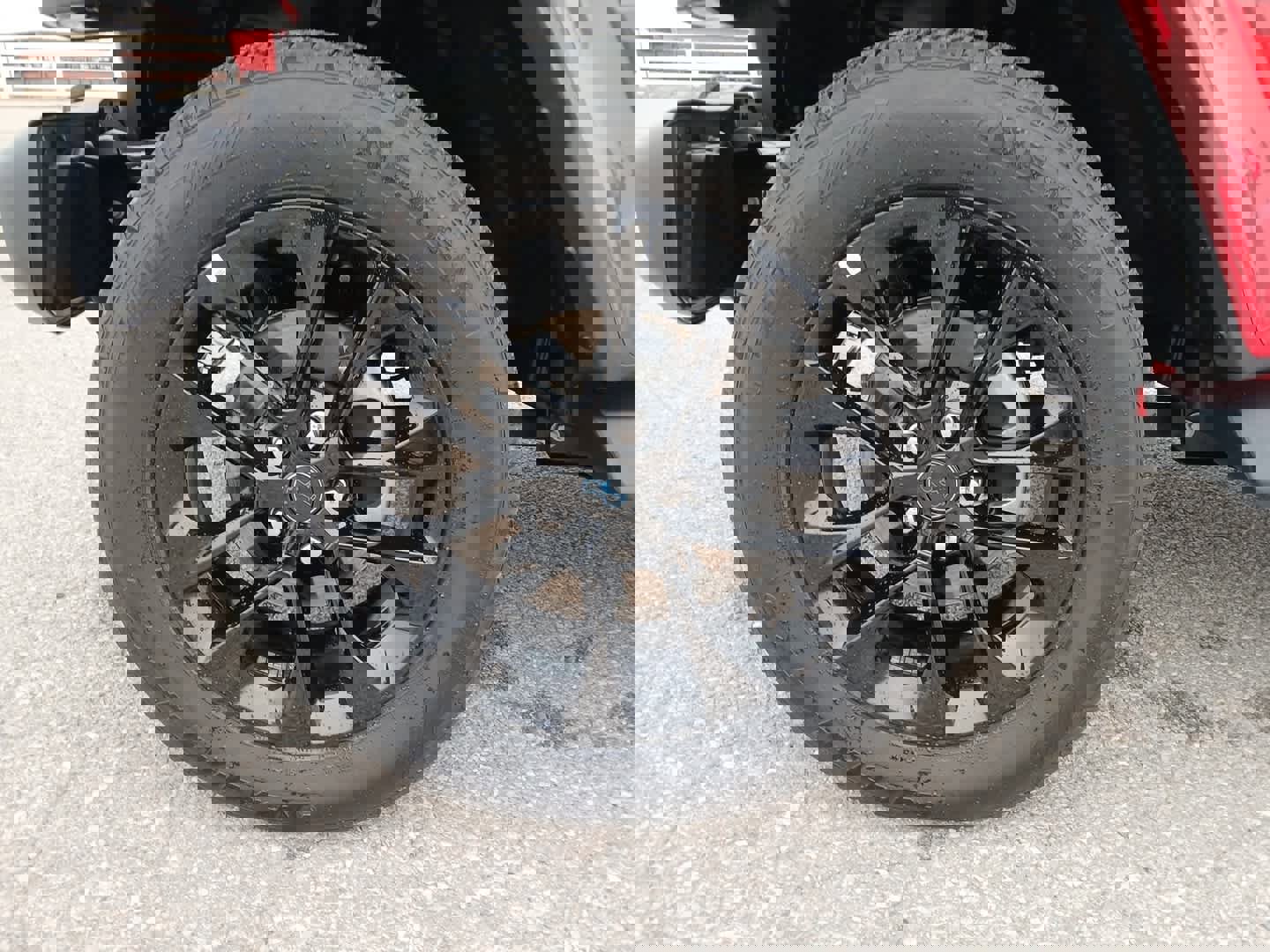 Used 2025 Jeep Wrangler Sahara image 21