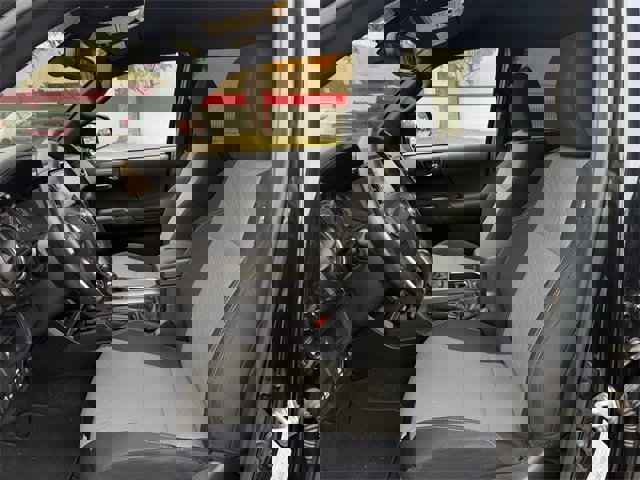 Used 2022 Toyota Tacoma TRD Sport image 27