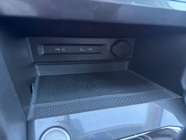 Certified 2023 Volkswagen Tiguan SE w/ Panoramic Sunroof Package image 15
