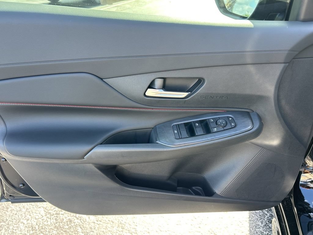 New 2026 Nissan Sentra SR w/ Floor Mat Package FWD image 17
