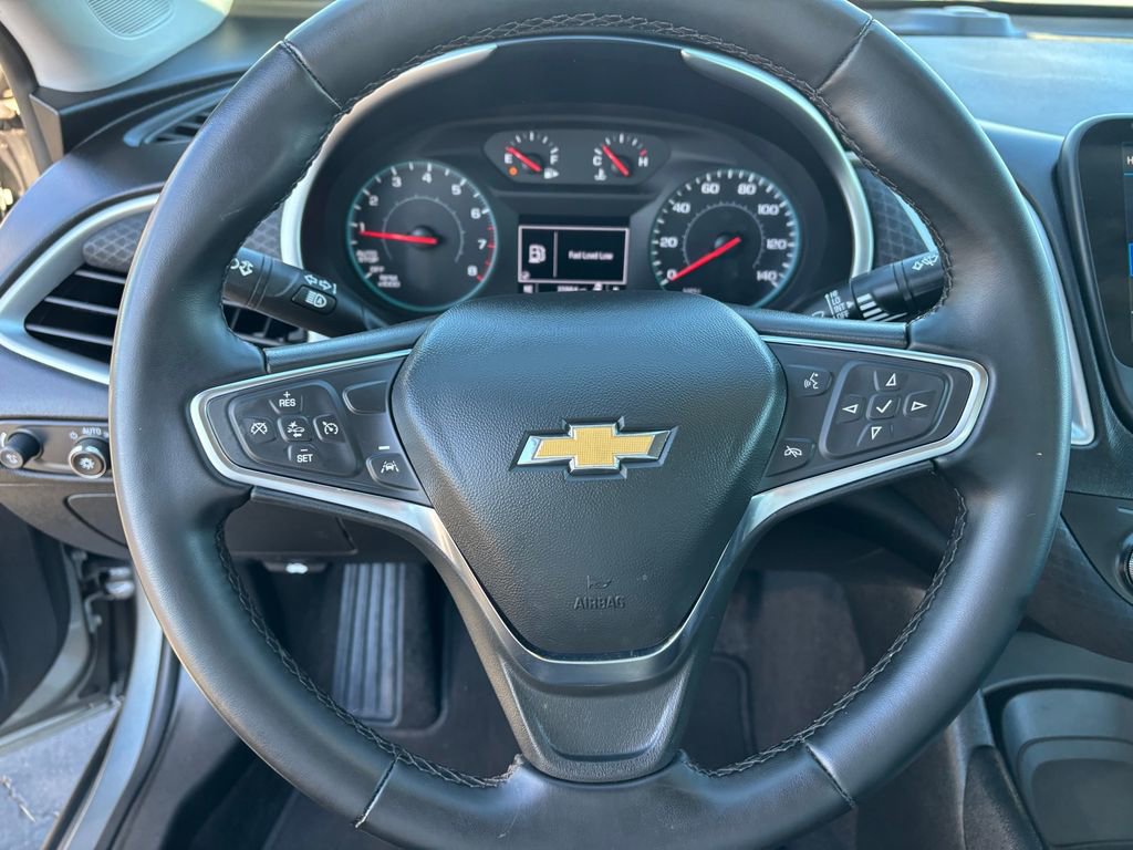 Used 2025 Chevrolet Malibu RS image 14