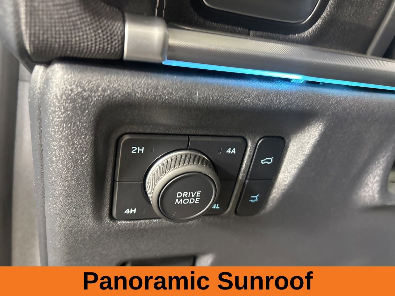 Used 2025 Ford Expedition Platinum image 9