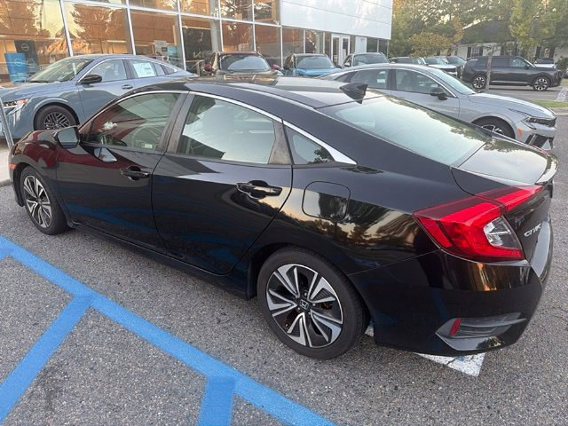 Used 2018 Honda Civic EX-T image 4