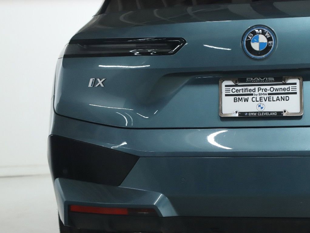 Certified 2023 BMW iX xDrive50 w/ Premium Package AWD/4WD image 44
