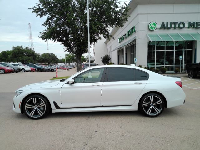 Used 2019 BMW 750i w/ Executive Package RWD image 13