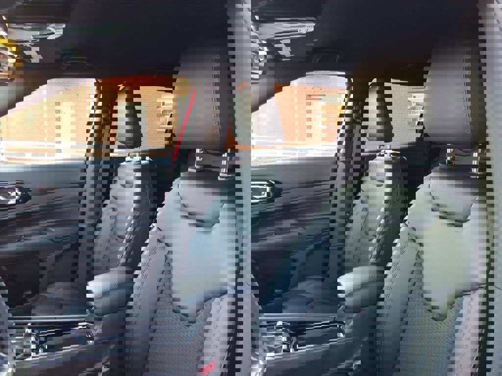 New 2026 Jeep Compass Latitude image 16