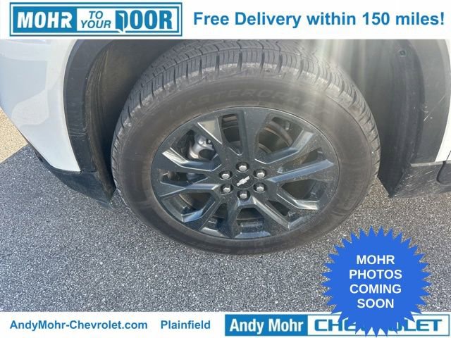 Used 2021 Chevrolet Traverse RS FWD image 2