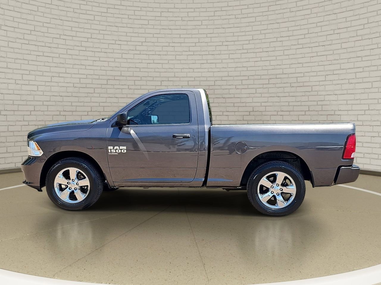 Used 2019 RAM 1500 Express RWD image 8