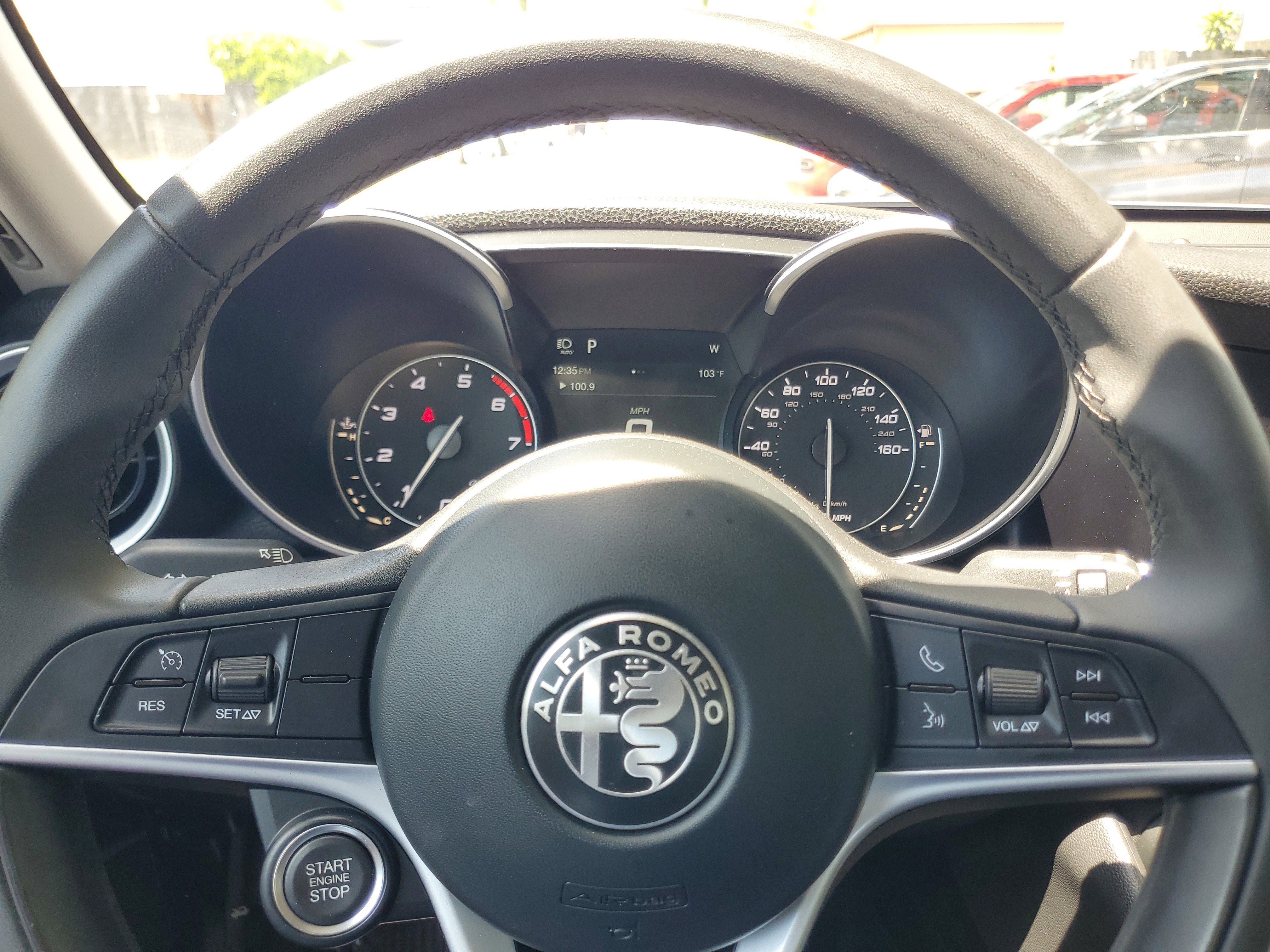Used 2018 Alfa Romeo Giulia RWD image 20