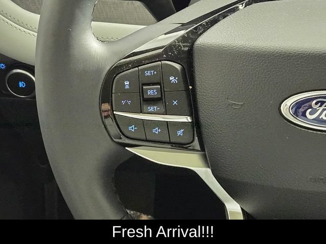 Used 2026 Ford Explorer Platinum w/ LUX Leather Package AWD/4WD image 25