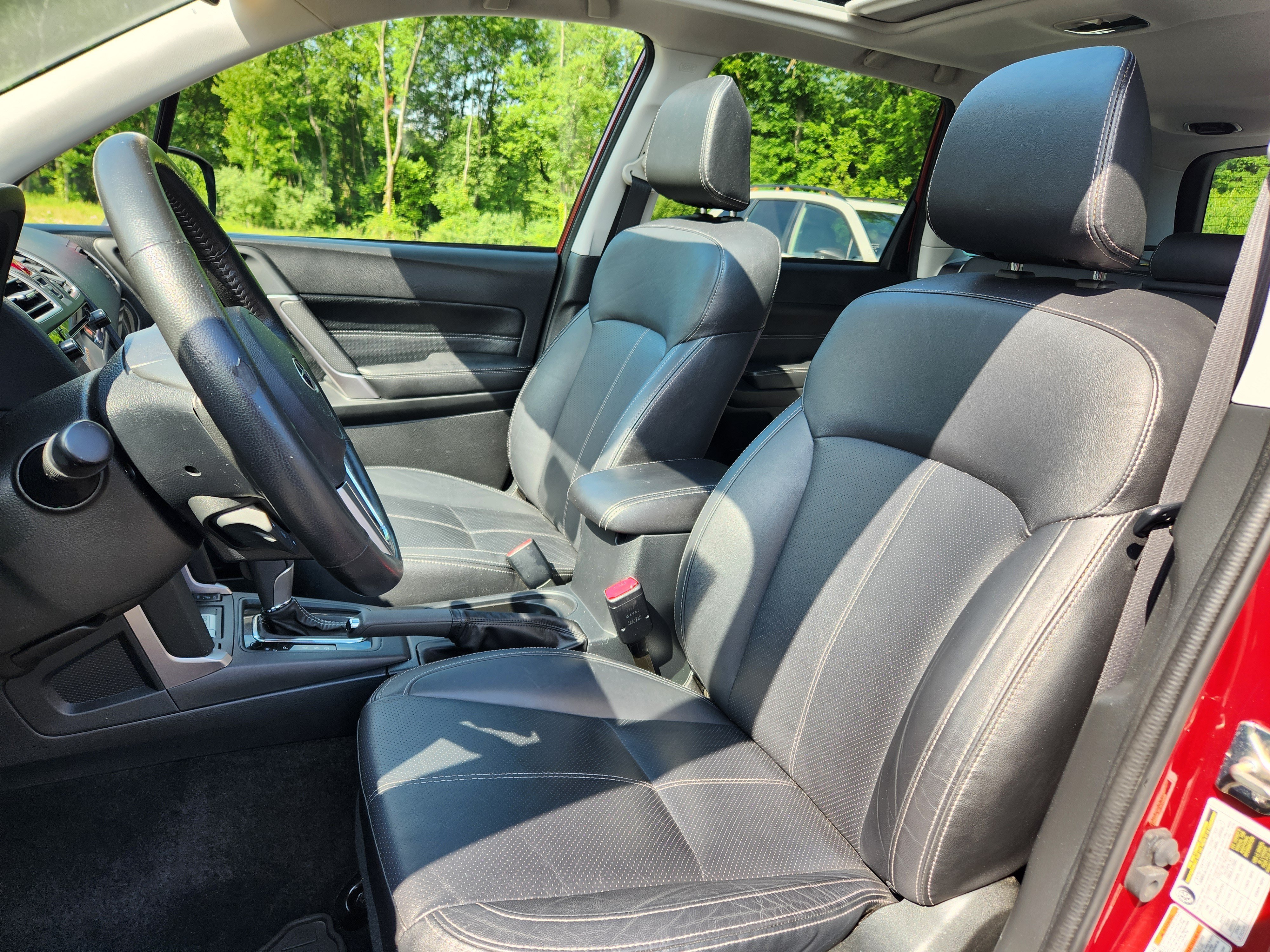 Used 2018 Subaru Forester 2.5i Touring AWD/4WD image 10